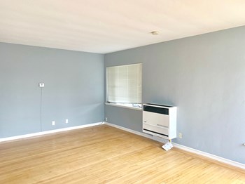 2515 Dana Street #7 1 Bed Apartment for Rent - Photo Gallery 2