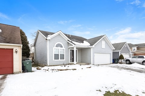 7593 Sun Valley Court 3 Beds Apartment for Rent