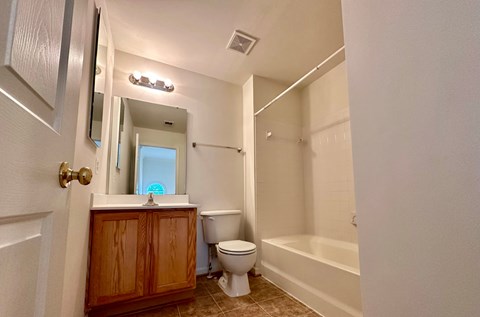 2100 Lockwood Drive 3 Beds Apartment for Rent