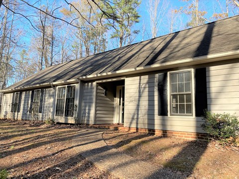 1565 Old Oaks Drive 3 Beds Apartment for Rent