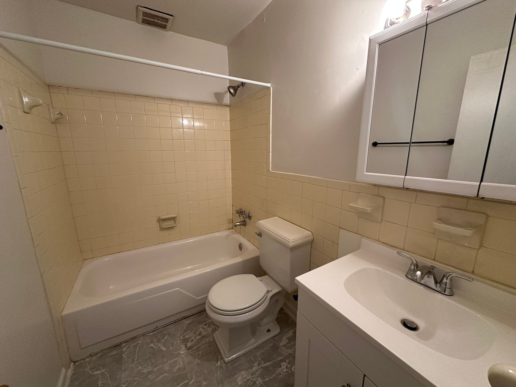 612 Ridge St Studio Apartment for Rent - Photo gallery 2