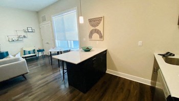 310 Madison Avenue 1-2 Beds Apartment for Rent - Photo Gallery 10
