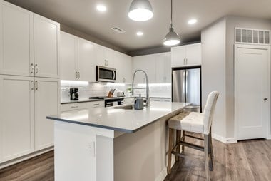 MCK228 - Mckinney Place Drive, 1 Bed Apartment for Rent - Photo Gallery 1