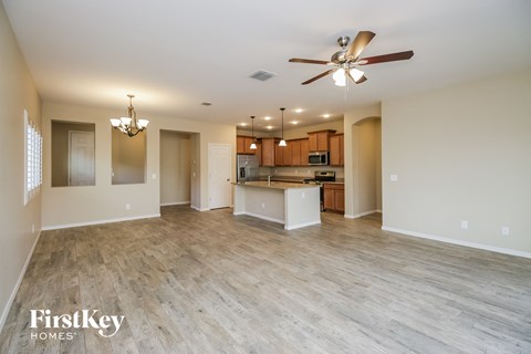 376 W Flame Tree Avenue 4 Beds Apartment for Rent