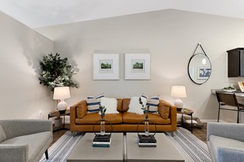 DeWitt Michigan Apartment Rentals Redwood DeWitt Living Room - Photo Gallery 13