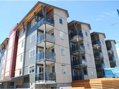 5599 14B Avenue 2 Beds Apartment for Rent