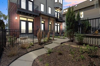 Unit B 2 Beds Apartment for Rent