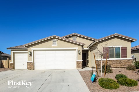21214 W Palm Lane 4 Beds Apartment for Rent