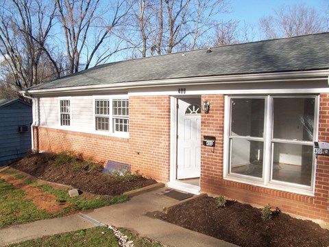 400 Fairway Drive 2 Beds Apartment for Rent