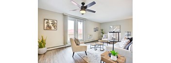 2 Bedrooms, 1 Bathroom