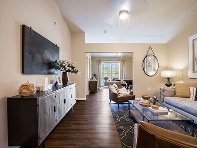 Brownstown Michigan Apartment Rentals Redwood Brownstown Telegraph Sibley Road Living Room Meadowood