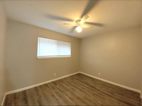823 E. Bellevue Rd. 2 Beds Apartment for Rent