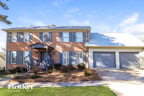 1079 Lakeview Road 4 Beds Apartment for Rent
