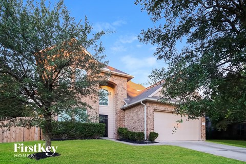 28603 Hidden Lake W 5 Beds Apartment for Rent