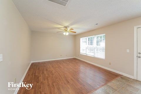 629 Nova Avenue 3 Beds Apartment for Rent