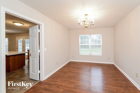 629 Nova Avenue 3 Beds Apartment for Rent