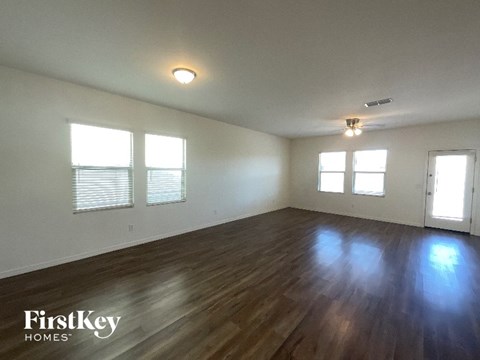 20117 W Woodlands Ave 4 Beds Apartment for Rent
