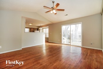 2544 Willowgate Road 3 Beds House for Rent - Photo Gallery 3
