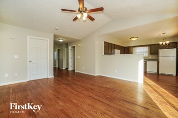 2544 Willowgate Road 3 Beds House for Rent - Photo Gallery 4