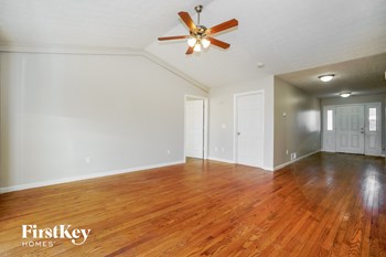 2544 Willowgate Road 3 Beds House for Rent - Photo Gallery 5