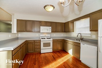 2544 Willowgate Road 3 Beds House for Rent - Photo Gallery 6