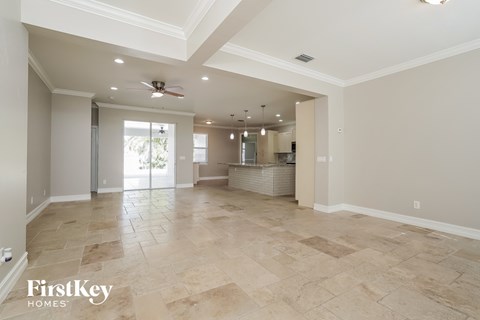 4116 SW 16Th Place 5 Beds Apartment for Rent