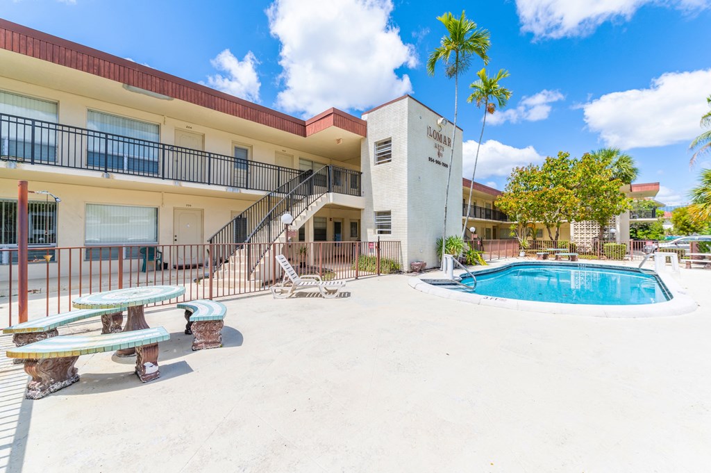 the swimming pool at our hotel in palm springs