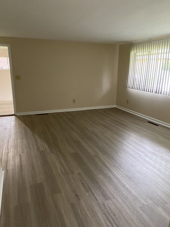 609 Orangewood Drive 3 Beds Apartment for Rent - Photo Gallery 3