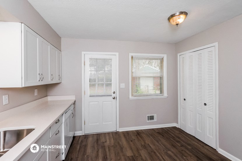 the kitchen of our studio apartment at