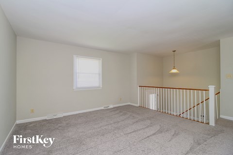 318 Elm Drive 3 Beds Apartment for Rent