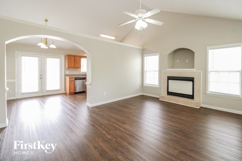 422 Twin Valley Drive 3 Beds Apartment for Rent