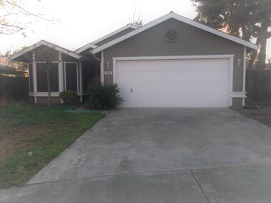 822 Alameda St. 3 Beds Apartment for Rent