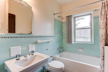 2885 James Ave. S. 1 Bed Apartment for Rent - Photo Gallery 5