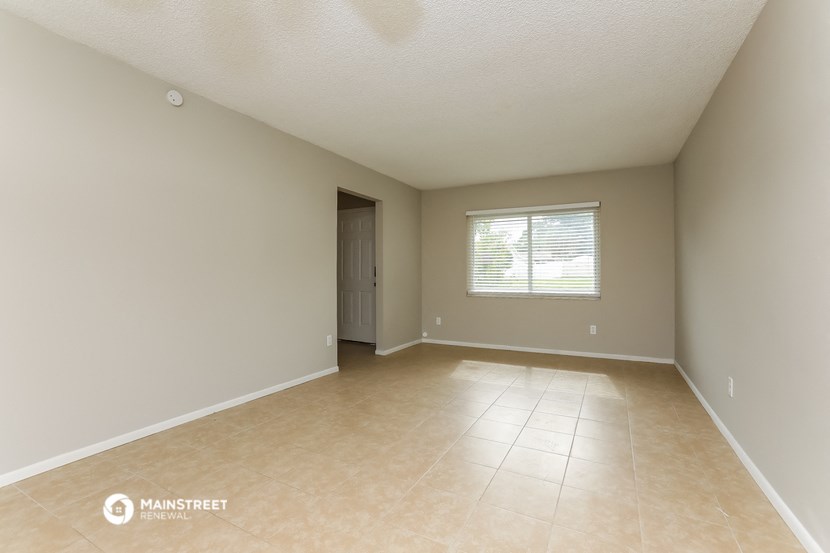 the spacious living room of this 2500 sq ft home