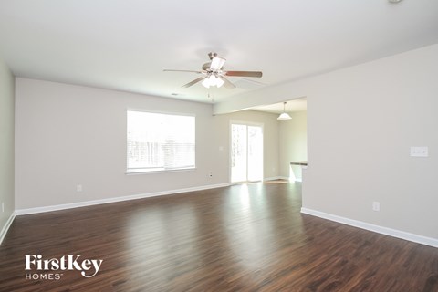 187 Sawyer Lane 4 Beds Apartment for Rent