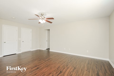 187 Sawyer Lane 4 Beds Apartment for Rent