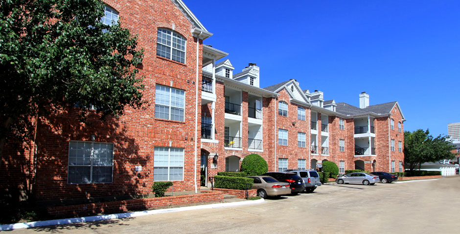Luxury apartments in the medical center of Houston Texas