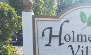 Holmes Park sign - Photo Gallery 6