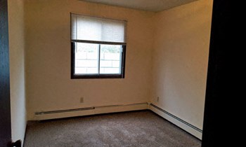 200 5th Avenue North 1-2 Beds Apartment for Rent - Photo Gallery 6