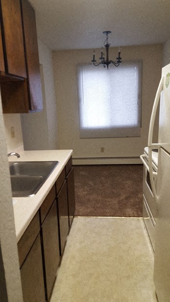 200 5th Avenue North 1-2 Beds Apartment for Rent - Photo Gallery 2
