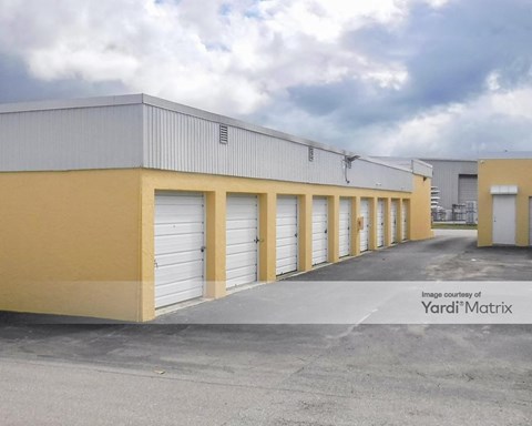 Storage Units for Rent available at 1005 SE 9Th Terrace, Cape Coral, FL 33990