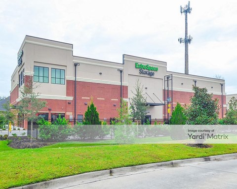 Storage Units for Rent available at 4653 US-17, Fleming Island, FL 32003