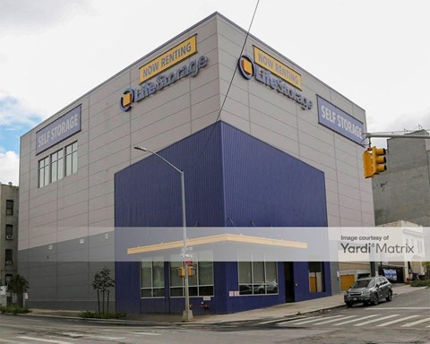 Storage Units for Rent available at 127 18Th St, Brooklyn, NY 11215