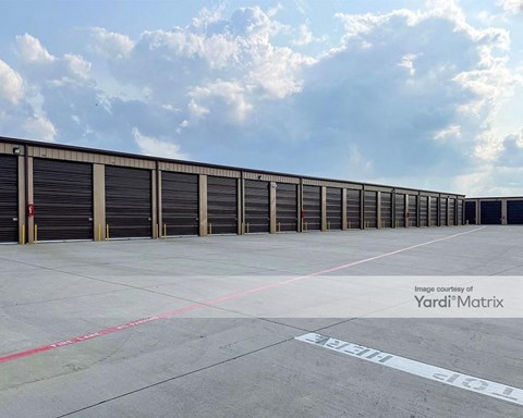 Storage Units for Rent available at 4500 South Collins Street, Arlington, TX 76018