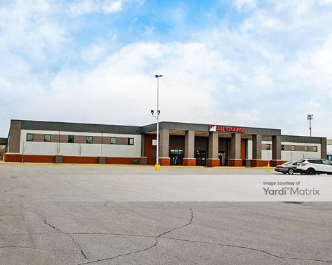 Storage Units for Rent available at 4111 Plainfield Avenue NE, Grand Rapids, MI 49525