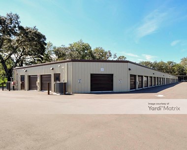 Storage Units for Rent available at 5241 Lithia Springs Road, Lithia, FL 33547 Photo Gallery 1