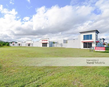 Storage Units for Rent available at 1540 Sullivan Road, Davenport, FL 33896 Photo Gallery 1