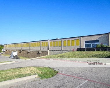 Storage Units for Rent available at 2920 Avenue F #200, Arlington, TX 76011 Photo Gallery 1