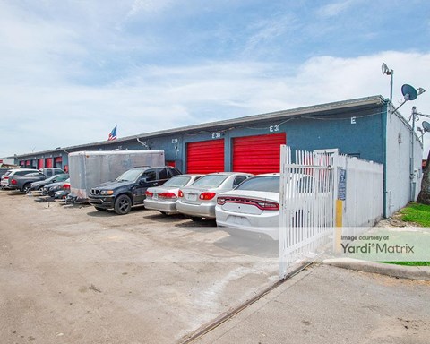 Storage Units for Rent available at 2401 SW 31St Avenue, Hallandale Beach, FL 33009