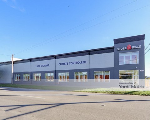 Storage Units for Rent available at 1612 West Broadway, Louisville, KY 40203